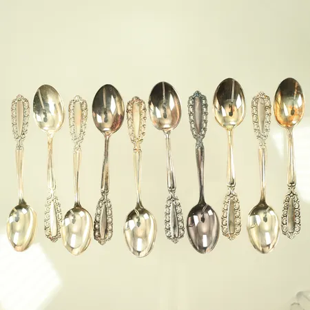 10 Kaffeskedar modell Carmen, 115mm, silver 830/1000-delar 109,3g Vikt: 98,2 g