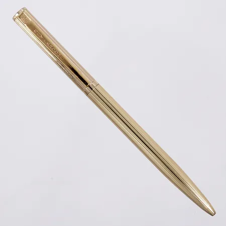 Penna Guy Laroche gulmetall längd: ca 13cm saknar bläckpatron inga tillbehör 