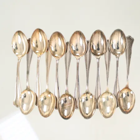 12 Kaffeskedar modell  Kungsholm 120mm, silver 830/1000-delar 295,6g Vikt: 295,6 g