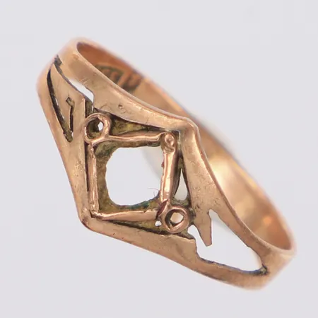 Ring, stl:17, bredd 9mm, saknar sten, 8K Vikt: 1,3 g