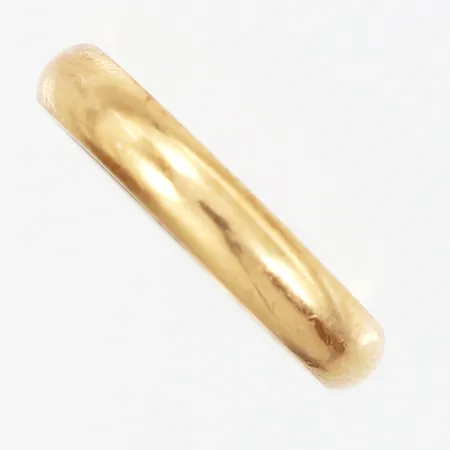 Ring slät stl:16¾ bredd: 4mm, gravyr, 18K Vikt: 3,6 g