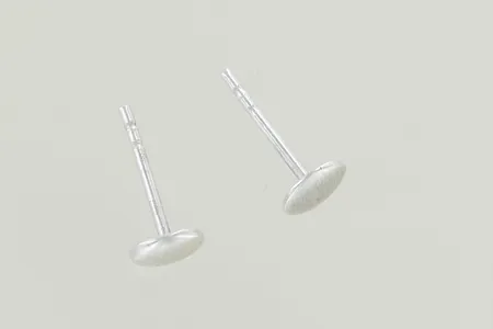 Ett par örhängen ploppar saknas silver 925/1000 Vikt: 0,4 g