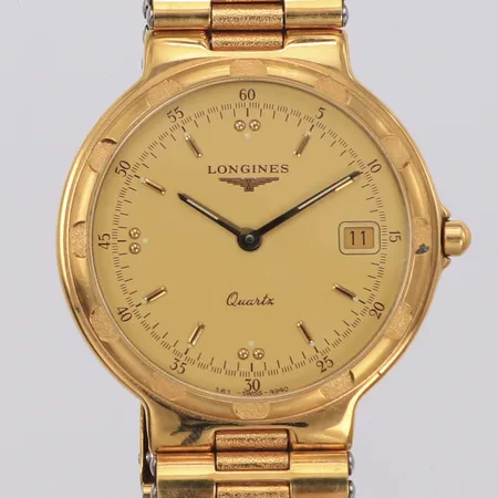 Herrur Longines Conquest, Ø32mm, quartz, datum, guldfärgat stål, serie-nr 22130108, inga tillbehör