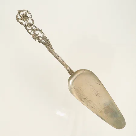 Tårtspade längd 21cm, stämplad GEWE P9=1965, silver 830/1000-delar 33,3g Vikt: 33,3 g