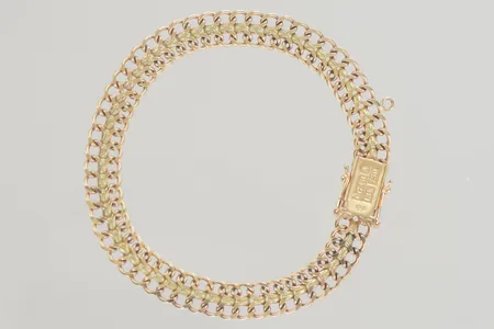 Armband fiskben längd 18,5 cm bredd 7,5 mm 18K  Vikt: 13,5 g