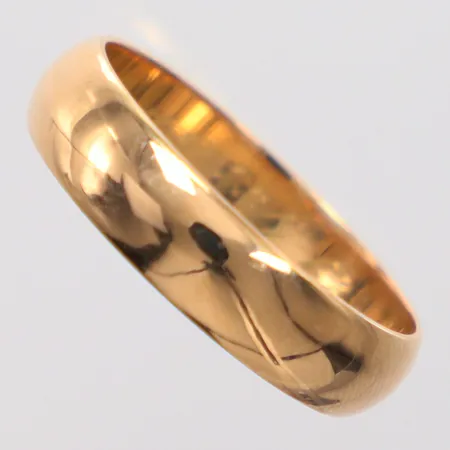 Ring stl 22¾, gravyr, 18K Vikt: 7,8 g