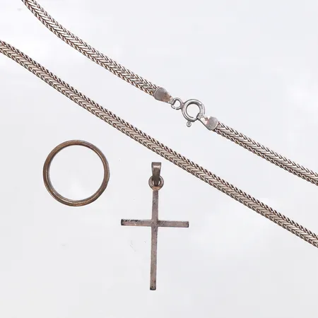 Diverse silversmycken 925/1000. Vikt: 15,7 g