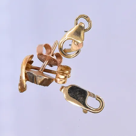 Diverse guld, 18K. Vikt: 1,6 g