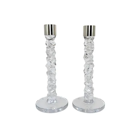  Ljusstakar ett par "Carat" Orrefors formgivna av Lena Bergström, ljushållare i rostfritt, höjd 23,5 cm, fotplatta Ø9,5 cm, båda ljusstakarna märkta i botten samt med etikett, mycket fint skick, sparsamt använda, noggrant genomgångna, vikt tillsammans strax över 1250 gram