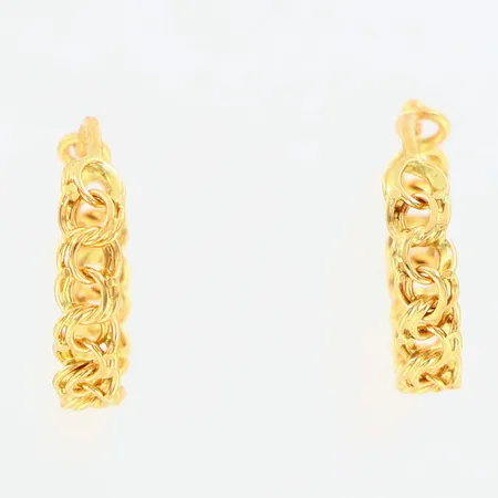 Ett par örhängen Bismarck, ca Ø14mm, ena örhänget skevt, 18K Vikt: 1,3 g