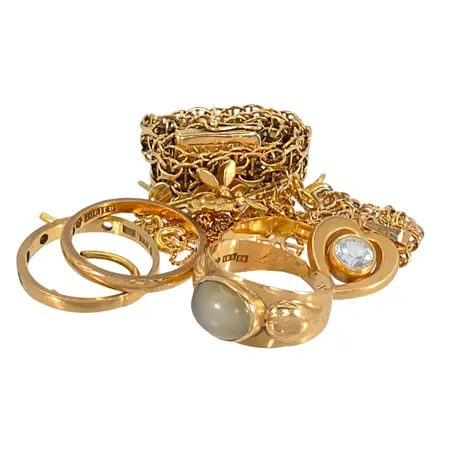 Diverse smycken, 18K guld - bruttovikt 24,1g, 20K guld - vikt 3,0g, defekter, gravyrer