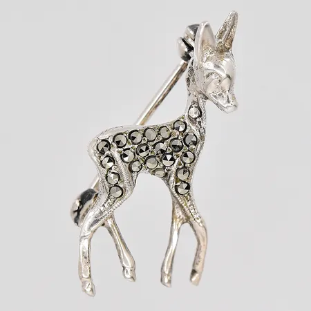 Brosch rådjur markasiter längd 26mm silver 830/1000 Vikt: 2,5 g