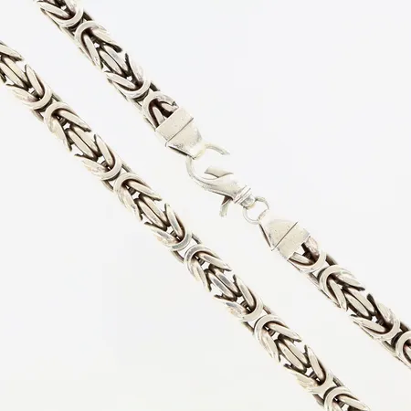 Kedja Kejsarlänk längd: ca 60cm bredd: ca 10mm, defekt vid låset, 925/1000 silver Vikt: 307,4 g
