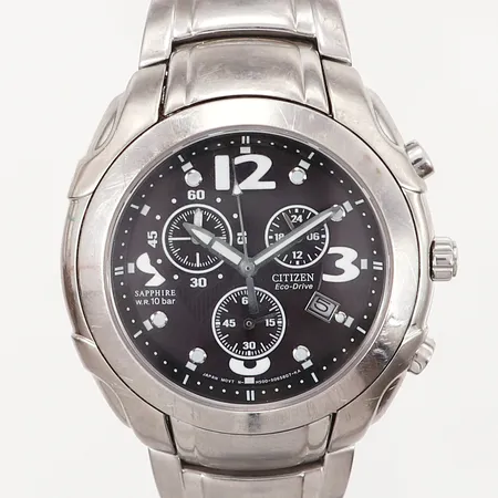 Herrur Citizen Eco-drive Saphire W.R 10 bar Ø42mm, stål,  ref: H500-S039533, inre omkrets ca. 17,5cm, slitage, inga övriga tillbehör.