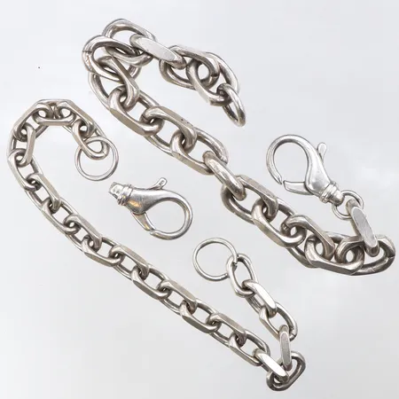 Armband 2 st silver defekt. Vikt: 108 g