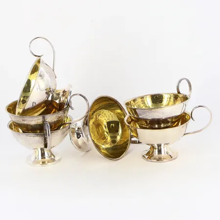 6 punschkoppar höjd:6cm silver 830/1000 i etui Vikt: 194,8 g