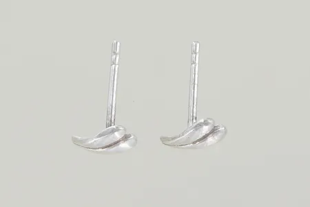 Ett par örhängen ploppar saknas silver 925/1000 Vikt: 0,5 g