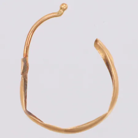 Örhänge, defekt, 18K  Vikt: 0,2 g