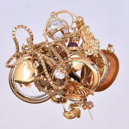 Diverse guld 18K. Vikt: 39 g