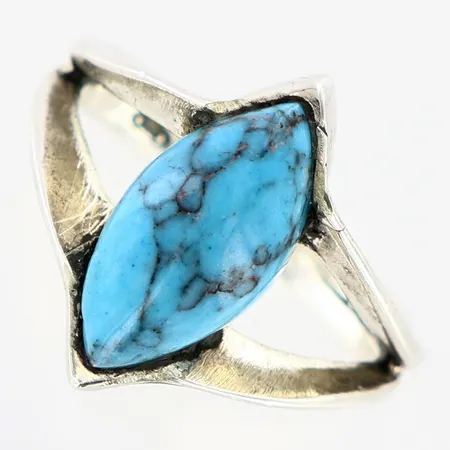 Ring med turkos sten stl:18, bredd ca: 3mm, silver 925/1000 Vikt: 4,2 g