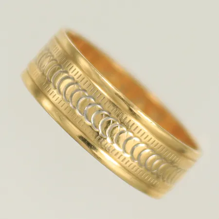 Ring med mönster stl 16½ bredd 6mm (gravyr) 18K, 3,2g 