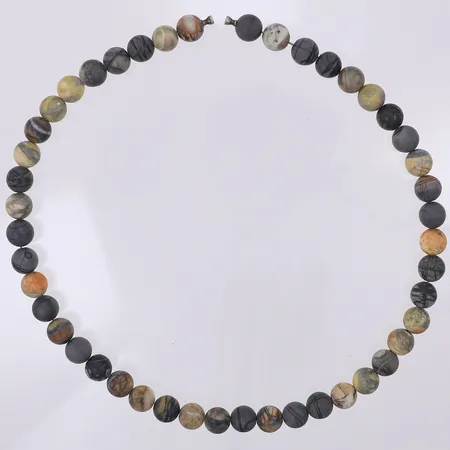Collier med kulor av jaspis 47cm bredd: 10mm, dobbar i silver, passar till Ole Lynggaard lås Vikt: 0 g
