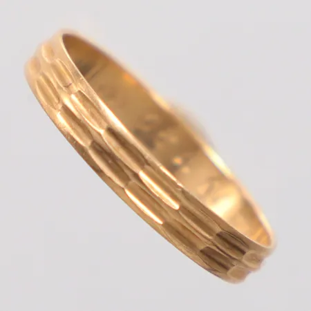 Ring stl 19¼, gravyr, 18K Vikt: 1,8 g