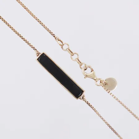 Collier med onyx Syster P längd ca: 37-40cm bredd: ca 1-6mm förgyllt 925/1000 silver bruttovikt: 7,3g 