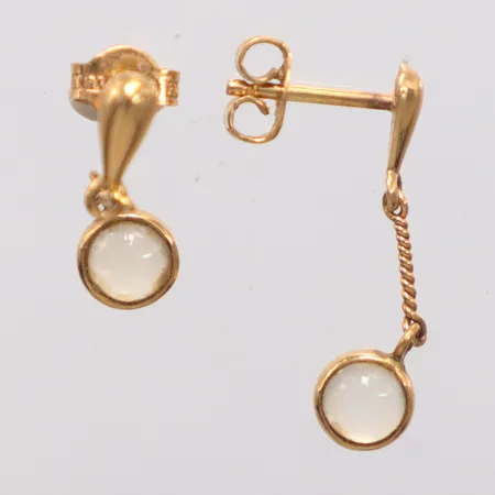 Ett par örhängen blå stenar längd 2cm, 18k Vikt: 1,4 g