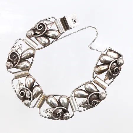 Armband längd ca 19 cm,bredd ca 20.1 mm,Kaplan Stockholm 1952.silver 830/1000. Vikt: 31,7 g