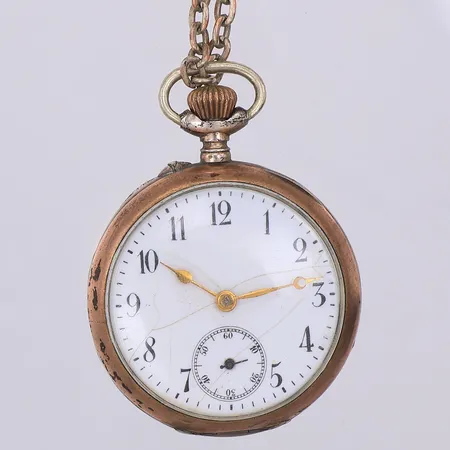 Mormorsur i silver med metallkedja 35mm, innerboett i silver, liten sekundvisare, sprickor på urtavla 800/1000