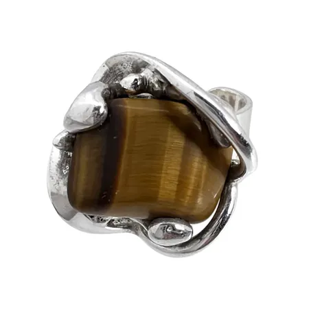 Retro Ring Danmark, nysilver (försilvrad metall), Tigeröga, stl: 17¾ mm, något justerbar skena, bredd 10-24 mm, stämplad DENMARK, sten utan anmärkning, fint skick  Vikt: 16,8 g