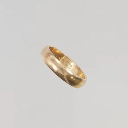 Ring stl:16 bredd 4mm gravyr 18K 3,5g.
