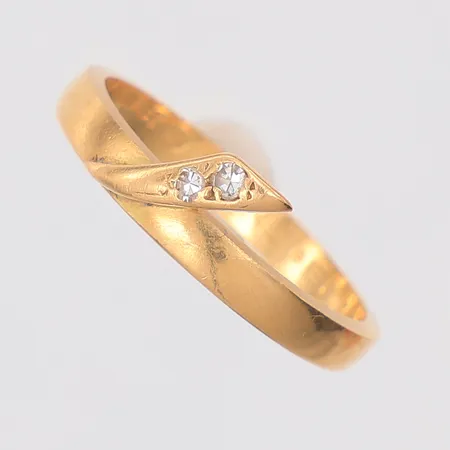 Ring diamanter 0,035 ctv enligt gravyr stl:15, gravyr,  	Flemming Uziel AB, 18K Vikt: 1,9 g