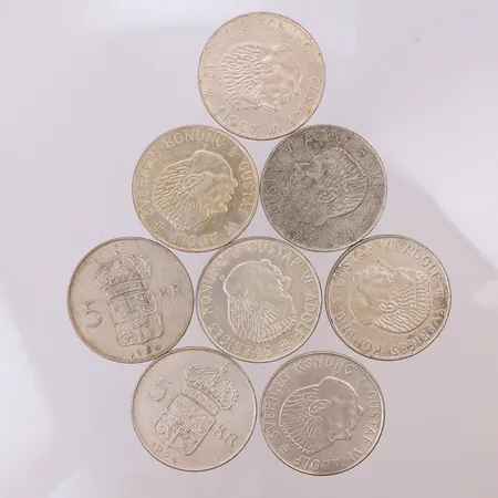 8 mynt Gustaf VI Adolf 1954-1955, nominellt värde 5kr, silver 400/1000 Vikt: 144,4 g