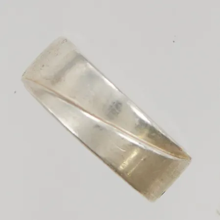 Ring stl:19¼ 925/1000 Silver 6,2g.