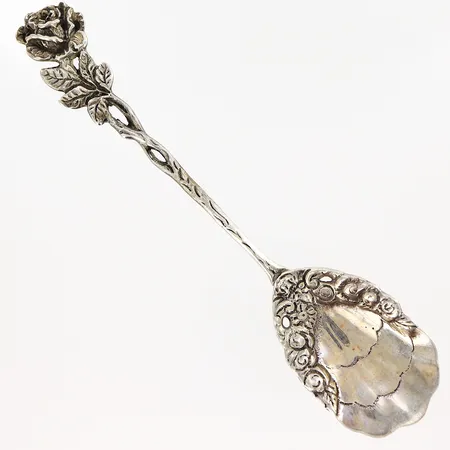 Serveringssked längd 13cm Gewe silver 830/1000. Vikt: 18,7 g