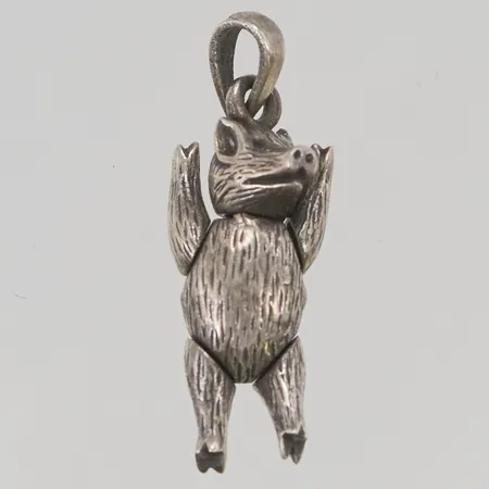Hänge gris 27mm silver Vikt: 3,9 g