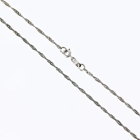 Kedja Singapore längd 52,5cm bredd 2mm, låset stämplat silver 925/1000. Vikt: 3,4 g