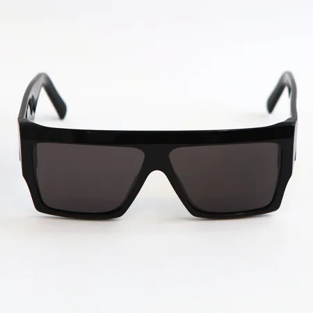 Ett par solglasögon, Celine, CL400921, fodral, bruksslitage, repor 