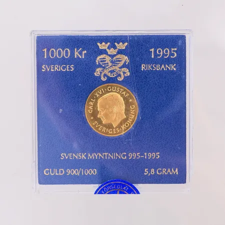 Minnesmynt Carl XVI Gustaf svensk myntning 995-1995 Ø21mm, nominellt värde 1000kr, etui Sveriges Riksbank, 21,6K Vikt: 5,8 g