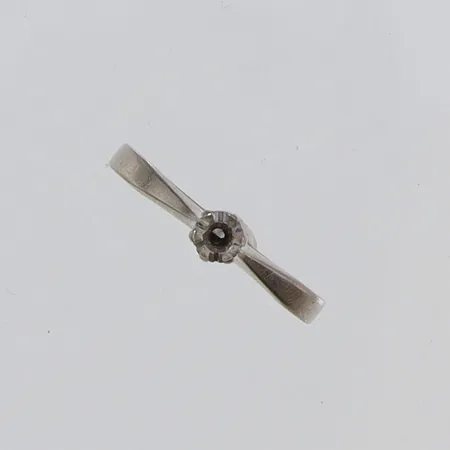 Ring vitguld defekt 18K Vikt: 2,5 g