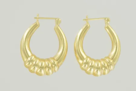 Ett par örhängen 2,5 cm diam 1,5 cm 18K  Vikt: 3 g