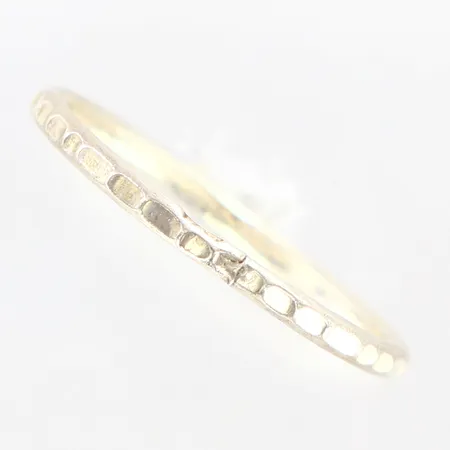 Ring stl:16¼, bredd 1,5mm, lagning på skena, silver 925/1000 Vikt: 0,8 g