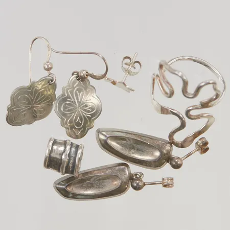 Diverse silver delvis defekt delvis tenn, 830/1000 Silver 14,8g.