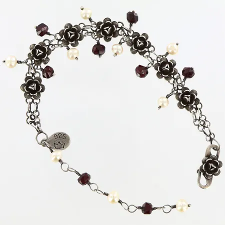 Armband med blommotiv och färgade pärlor, längd: 17cm, bredd: 11mm, 925/1000 Vikt: 16,4 g