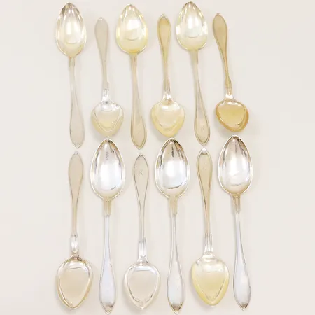 12 bordsskedar modell Svensk Spets 19cm, gravyr, silver 830/1000 Vikt: 449,3 g