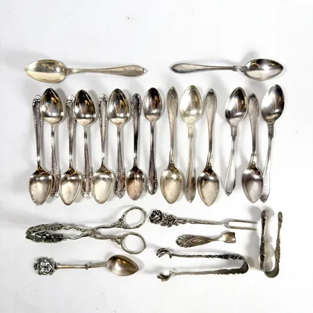 Parti bestick 22 delar silver 830/1000 Vikt: 272,3 g