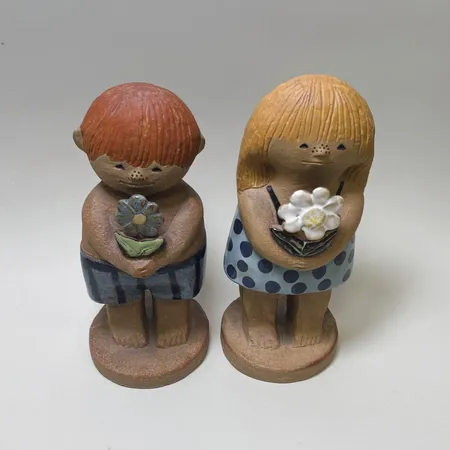Två figuriner stengods Lisa Larson för Gustavsberg Adam & Eva 2 höjd 20-21cm.