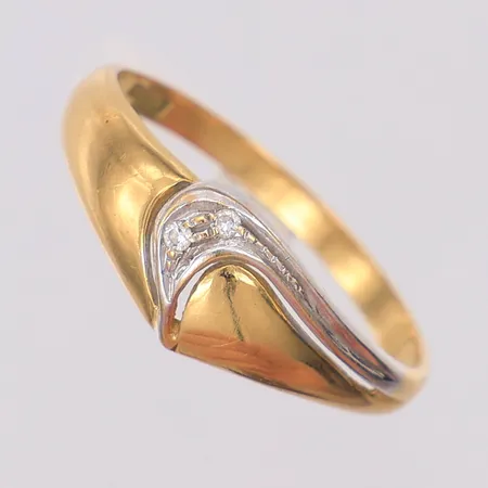 Ring vita stenar vitguldsdetalj stl:18, Guld Carlsén AB, 18K Vikt: 1,8 g